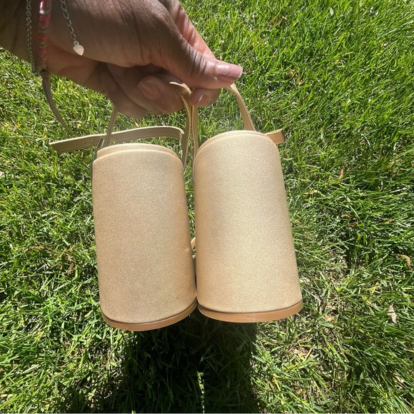 NIB Platform Sandals - Picture 7 of 9